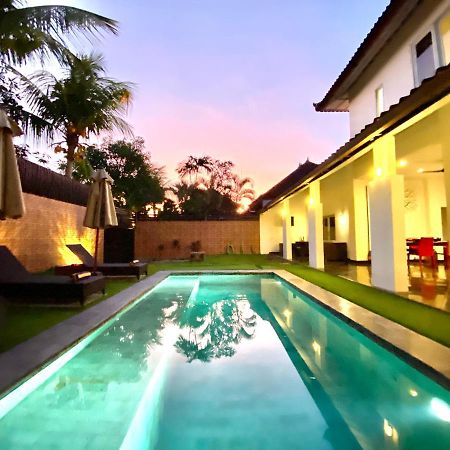 Villa Julia | Heart Of Seminyak | 350M Beach Exteriér fotografie